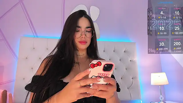 alyssa vargas online show from 10, 1, 2025