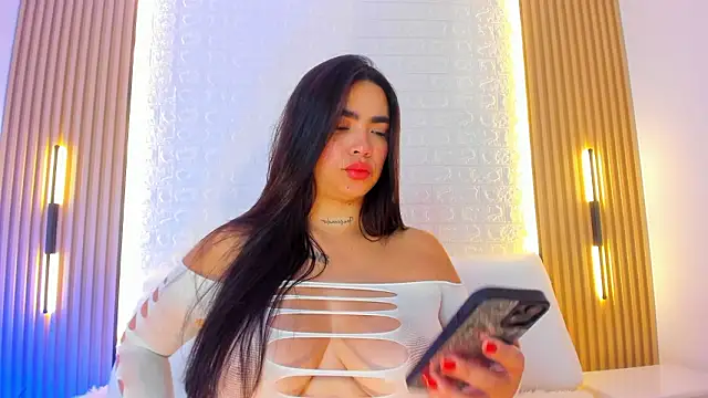 alyssa vargas online show from 19, 3, 2026