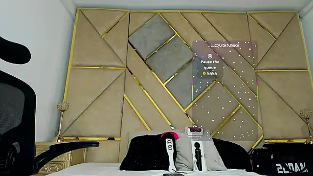 AmberAdams  online show from 30, 9, 2025