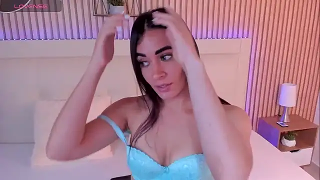 Emma Sophia2 online show from 3, 11, 2025
