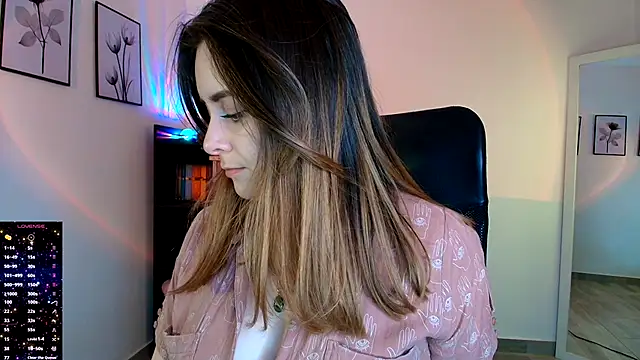 Snapshot of miss_seline chatting on 22, 11, 2025 miss seline online show from 22, 11, 2025