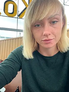 Snapshot of haileyhope_ chatting on 13, 9, 2025 haileyhope  online show from 13, 9, 2025