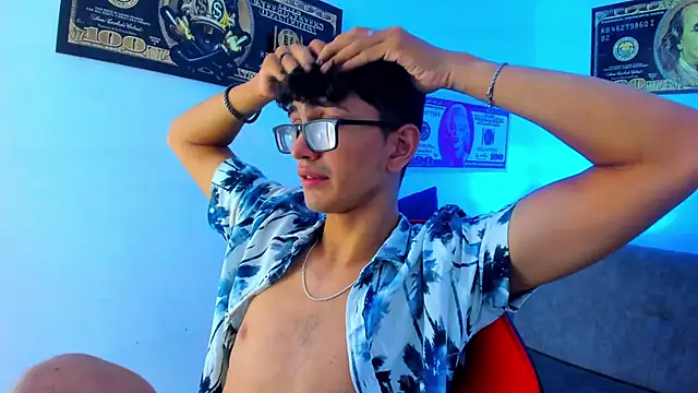 Snapshot of TylerWhite_ chatting on 13, 1, 2025 TylerWhite online show from 13, 1, 2025