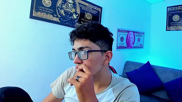 Snapshot of TylerWhite_ chatting on 21, 1, 2025 TylerWhite online show from 21, 1, 2025