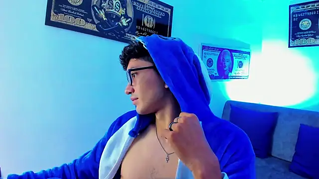 Snapshot of TylerWhite_ chatting on 24, 1, 2025 TylerWhite online show from 24, 1, 2025