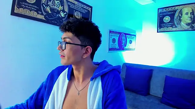 Snapshot of TylerWhite_ chatting on 24, 1, 2025 TylerWhite online show from 24, 1, 2025
