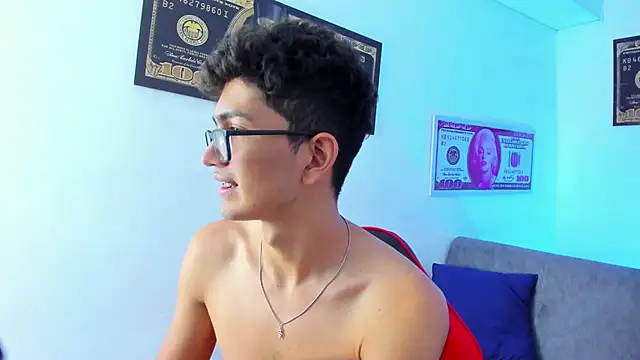 Snapshot of TylerWhite_ chatting on 31, 1, 2025 TylerWhite online show from 31, 1, 2025