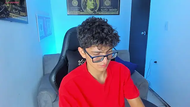 Snapshot of TylerWhite_ chatting on 15, 2, 2025 TylerWhite online show from 15, 2, 2025