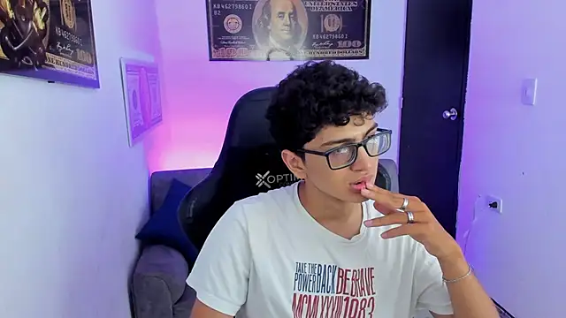 Snapshot of TylerWhite_ chatting on 14, 3, 2025 TylerWhite online show from 14, 3, 2025