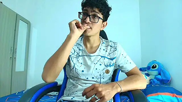 Snapshot of TylerWhite_ chatting on 22, 3, 2025 TylerWhite online show from 22, 3, 2025