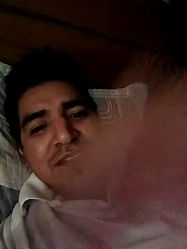 Snapshot of latino17 chatting on 10, 5, 2026 latino17 online show from 10, 5, 2026