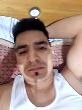 Snapshot of latino17 chatting on 18, 5, 2026 latino17 online show from 18, 5, 2026