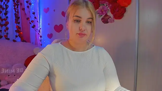 Snapshot of CoraSwon chatting on 14, 2, 2025 CoraSwon online show from 14, 2, 2025