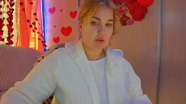 Snapshot of CoraSwon chatting on 22, 2, 2025 CoraSwon online show from 22, 2, 2025