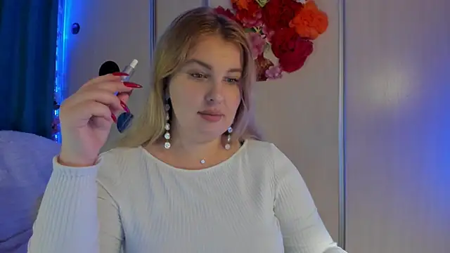 Snapshot of CoraSwon chatting on 21, 9, 2025 CoraSwon online show from 21, 9, 2025