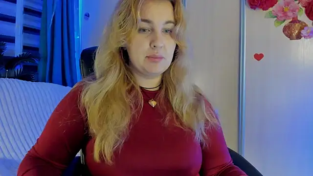 Snapshot of CoraSwon chatting on 11, 11, 2025 CoraSwon online show from 11, 11, 2025