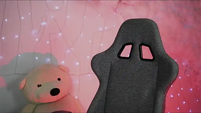 LanaBaker online show from 27, 12, 2024