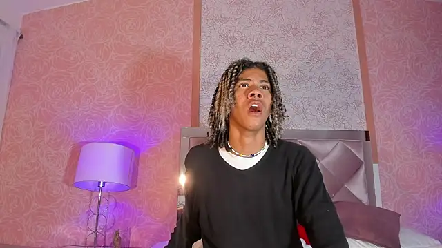 Maxim-Walker online show from 4, 3, 2025