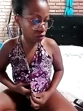 littlebrunett online show from 6, 1, 2026