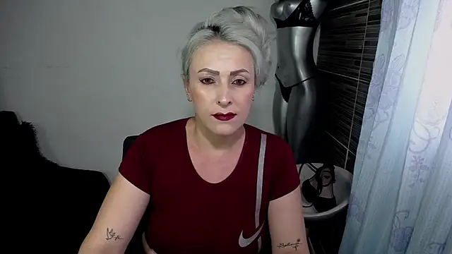 Emma Rizzoo online show from 12, 5, 2026