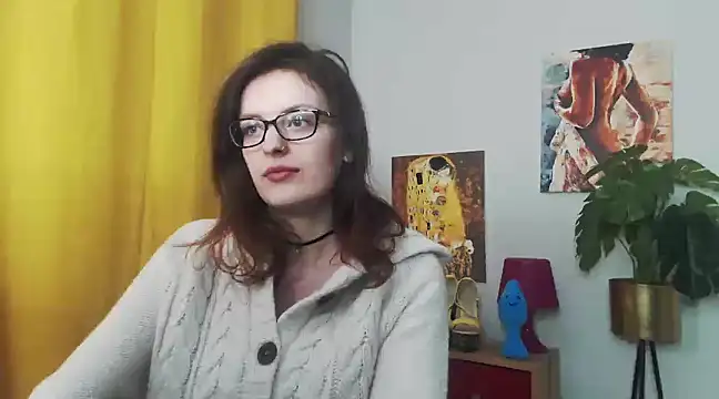 juicyNadine online show from 24, 1, 2025