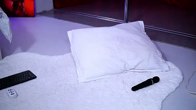 NatyDesiree online show from 19, 11, 2025