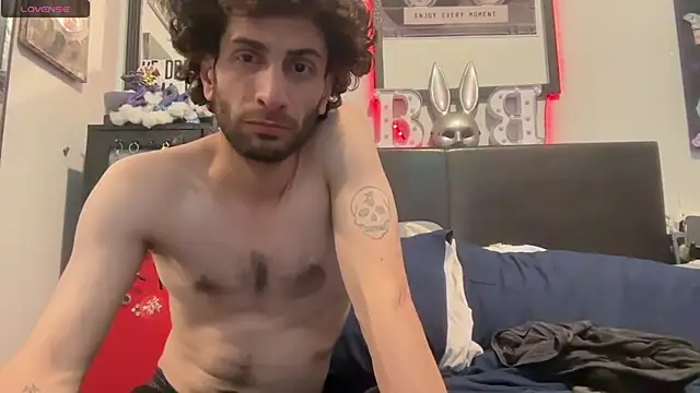 Snapshot of pantslesstraveler_plt chatting on 22, 11, 2025 pantslesstraveler plt online show from 22, 11, 2025