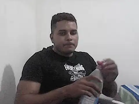 SaucyAffair0 online show from 26, 1, 2025