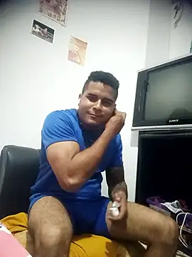 SaucyAffair0 online show from 19, 3, 2026