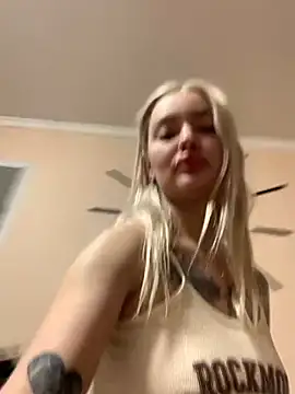 Snapshot of Sextazy chatting on 15, 3, 2025 Sextazy online show from 15, 3, 2025