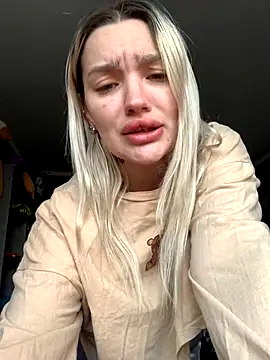 Snapshot of Sextazy chatting on 18, 10, 2025 Sextazy online show from 18, 10, 2025