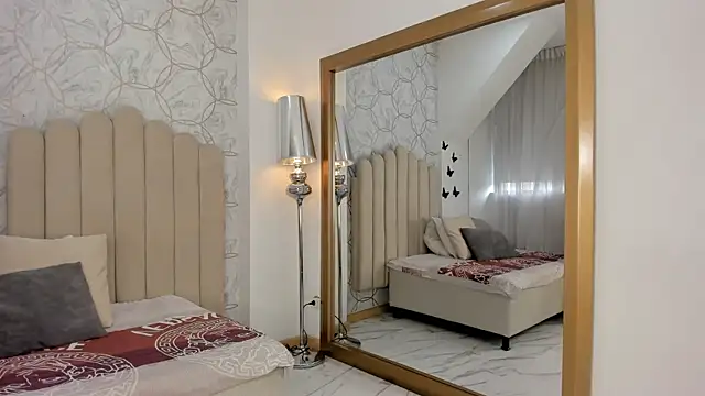 Snapshot of SofiaRios04 chatting on 6, 2, 2025 SofiaRios04 online show from 6, 2, 2025