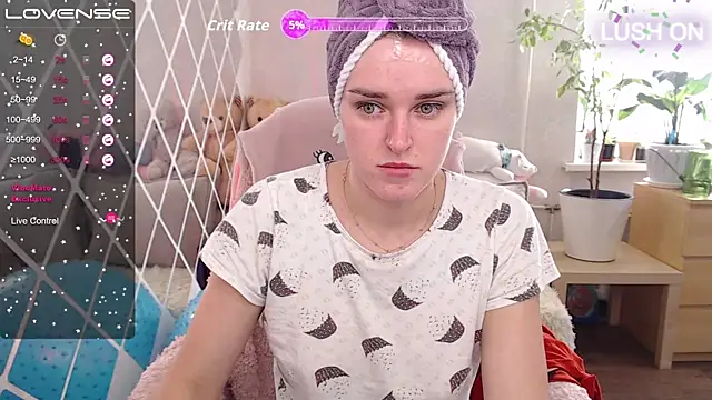 Snapshot of Bella__Swoon chatting on 17, 9, 2025 Bella Swoon online show from 17, 9, 2025