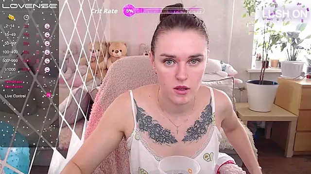 Snapshot of Bella__Swoon chatting on 30, 9, 2025 Bella Swoon online show from 30, 9, 2025