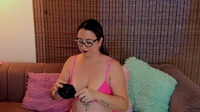 ariana cross online show from 5, 3, 2026