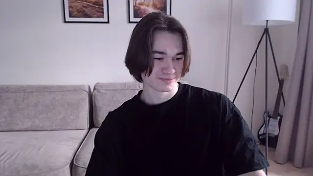 Snapshot of MarkusDean chatting on 2, 3, 2025 MarkusDean online show from 2, 3, 2025