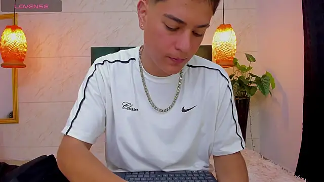 Levy Steve online show from 8, 10, 2025