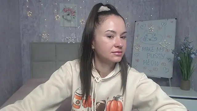 KaraCriegs online show from 27, 9, 2025