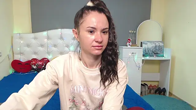 KaraCriegs online show from 5, 12, 2025