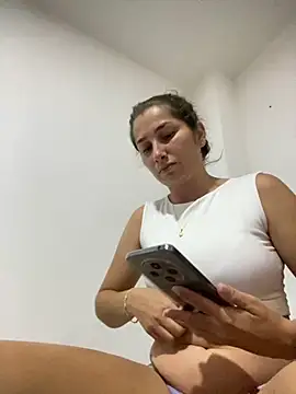 Iris love18 online show from 4, 10, 2025