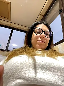 Snapshot of NadiraNoor chatting on 16, 10, 2025 NadiraNoor online show from 16, 10, 2025