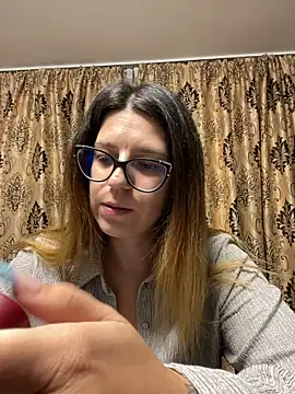 Snapshot of NadiraNoor chatting on 17, 10, 2025 NadiraNoor online show from 17, 10, 2025