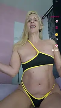 Snapshot of Ina_HotX chatting on 13, 2, 2025 Ina HotX online show from 13, 2, 2025