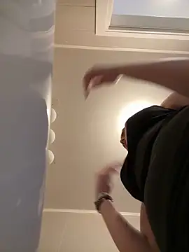 Snapshot of AvaGianna chatting on 10, 1, 2025 AvaGianna online show from 10, 1, 2025