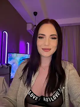 Snapshot of AvaGianna chatting on 5, 2, 2025 AvaGianna online show from 5, 2, 2025