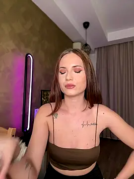 Snapshot of AvaGianna chatting on 18, 11, 2025 AvaGianna online show from 18, 11, 2025