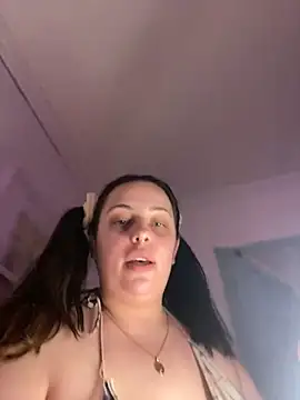 milkyhonybaby online show from 8, 2, 2025