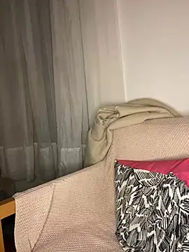 milkyhonybaby online show from 18, 3, 2025