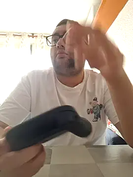 Javier bear online show from 2, 10, 2025