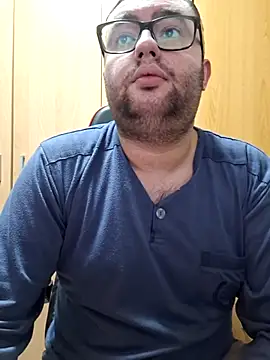 Javier bear online show from 15, 11, 2025